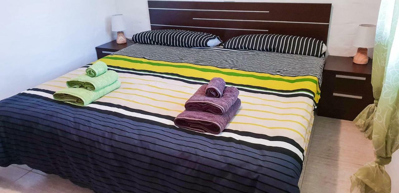 Brigitta'S Bungalow - Sun Beach Residencial Apartment กาเลตาเดฟุสเต ภายนอก รูปภาพ
